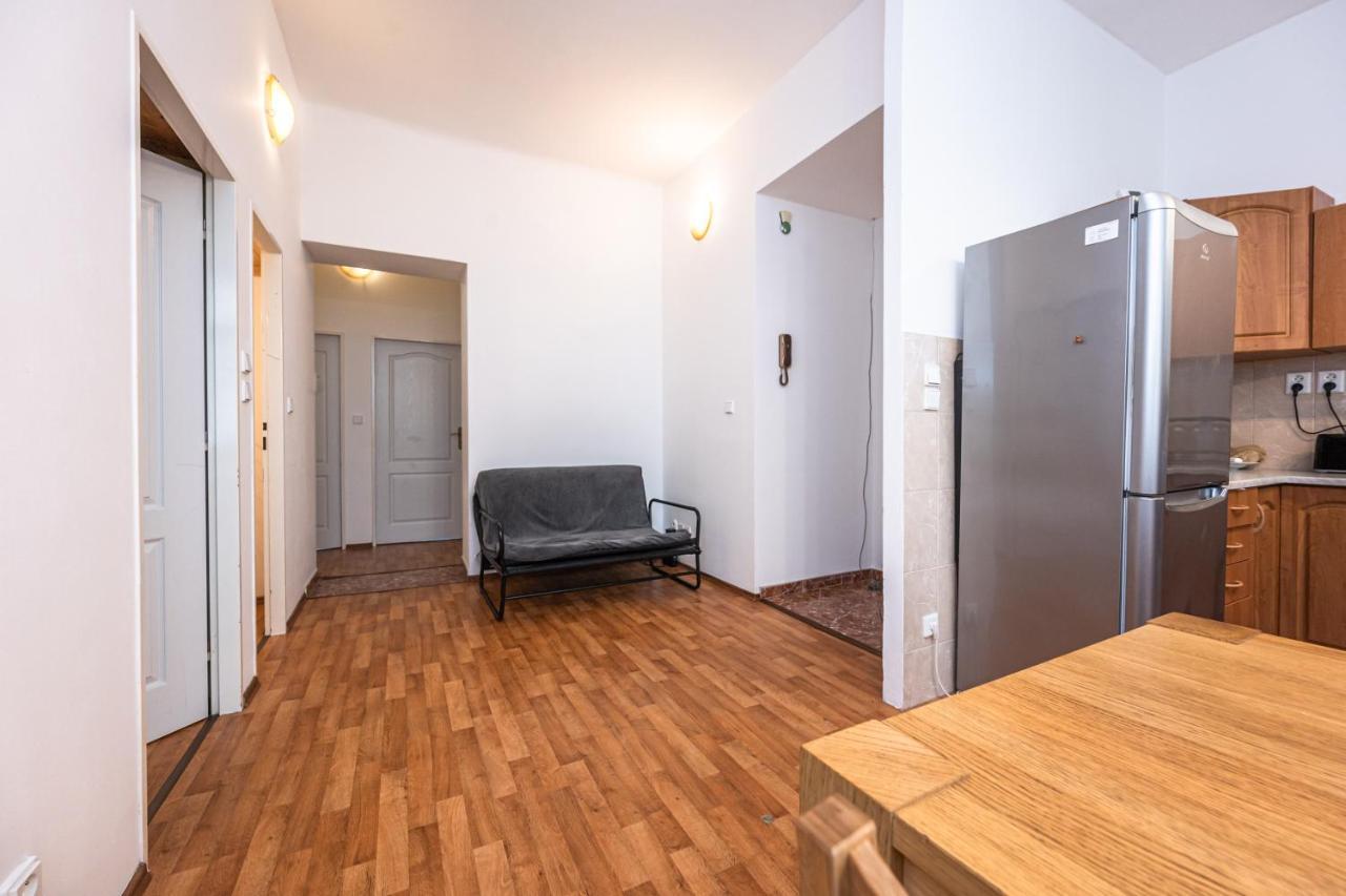 Apartment Lublanska 48 ปราก ภายนอก รูปภาพ